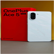 一加 Ace 5 竞速版:灵犀触控芯|电竞Wi-Fi芯片