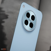 OPPO Find X8s:轻薄小直屏|趁手又称心