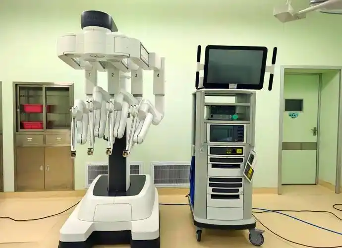 达芬奇手术机器人：开启精准微创手术新时代